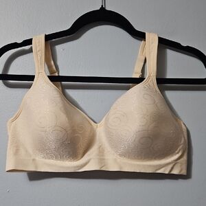 Bali Cream Wireless Molded Pads Bra Size 42B